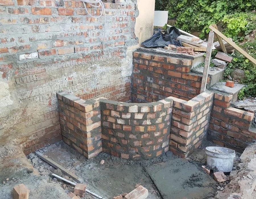 Curved feature brickwork in progress